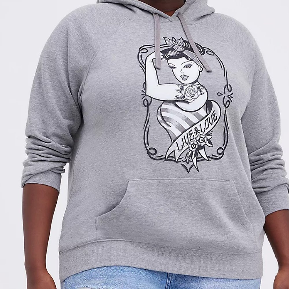 NWT TORRID  BREAST CANCER AWARENESS HOODIE - COZY FLEECE TATTOO GIRL GREY SZ 2